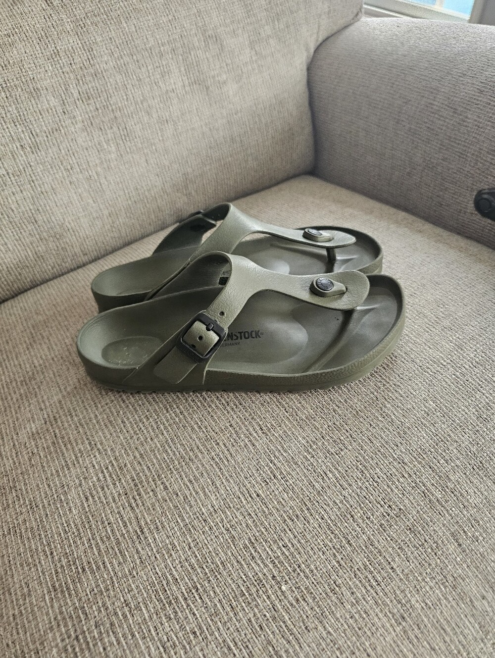 Birkenstock Gizeh Essentials Sandals View 4